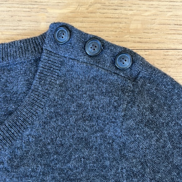 Theory cashmere sweater dress sz small gray navy blue button detail on shoulder - Picture 12 of 12